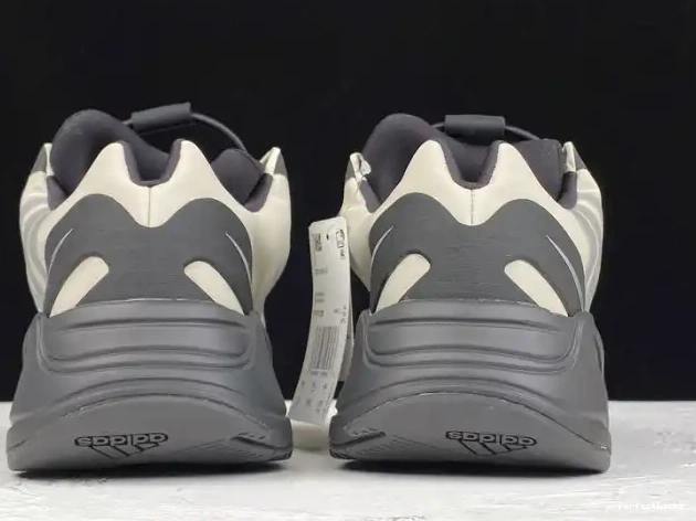 Boost Yeezy FY3729 MNVN Adidas 700 Bone 0514